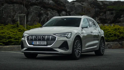 AUDI e-tron 55 55 408HK 2X-Sline Pano/HUD/Krok/Nattsyn/ACC/Kamera ++