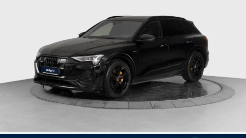 AUDI E TRON 55 55 S Line Sport -Pano, 360kam,S-line, Adap.viskere, 21"