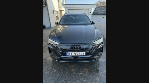 AUDI E TRON 55 55 S line Sport Black Edition