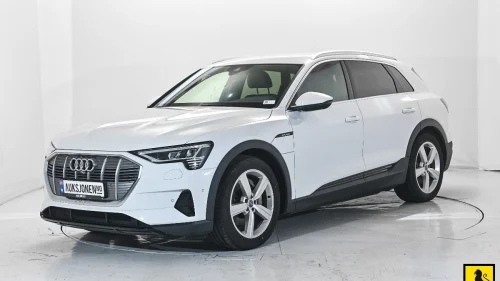 AUDI e-tron 55 S LINE SPORTSSETER HENGERFESTE 360-KAMERA LUFTFJÆRIN