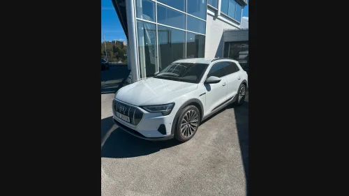 AUDI e-tron 50 50 Advanced Business