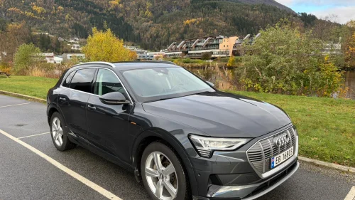 AUDI e-tron 55 Adv./H-feste/Alcantara/360°/1 eigar/Norsk/Service