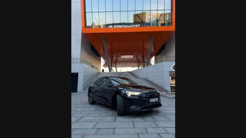 AUDI e-tron Sportback 55 55 Sportback S line, hengefeste - Black Package styling