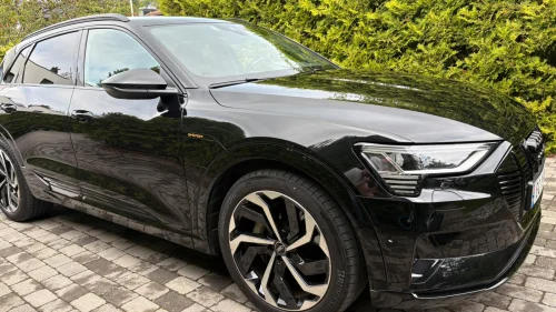 AUDI e-tron 50 50 Advanced Sport