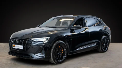 AUDI E TRON 55 55 S-Line BlackEdition H-feste Panorama Skinn 360-kam