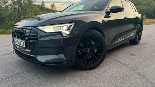 AUDI E TRON 55 55 Advanced Business. Hengerfeste, vinterpakke mm.
