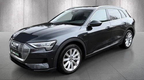 AUDI e-tron S-LINE INTERRØR/ 1-EIER / SKINN/ KROK/ ACC/ LUFTFJÆRING