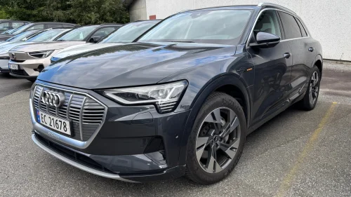 AUDI e-tron 55 55 Advanced Sport 400km Kamera Krok Skinn