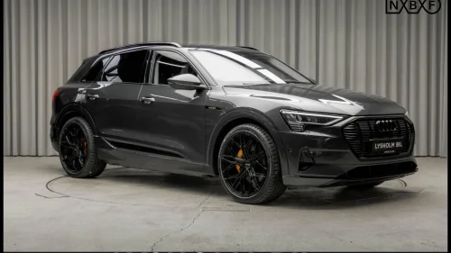 AUDI e-tron 55 55 SUV/Krok/"Svart optikk"/Gule kalipere/ACC/Luft/LED +