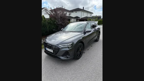 AUDI E TRON 55 55 S line Sport Black Edition