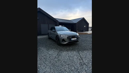 AUDI E TRON 55 55 S line Sport Black Edition