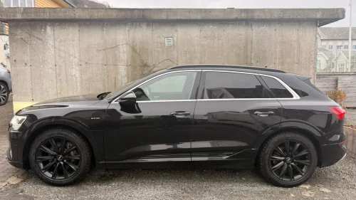 AUDI e-tron 55 LIMITED - B&O/360/PANO/HUD/KROK/MATRIX/SERVICE