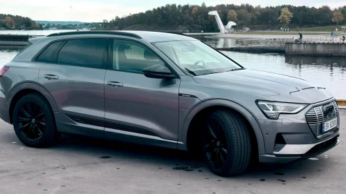 AUDI e-tron 55