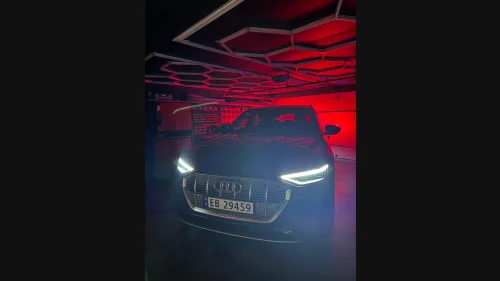 AUDI e-tron 50 50 Advanced Business