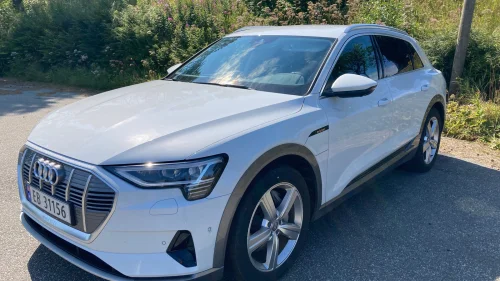 AUDI e-tron 50 50 Advanced Business