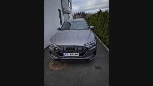 AUDI e-tron 50 50