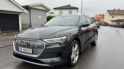 AUDI e-tron 50 50 Advanced/360kam/H.feste/ACC/Skinn/Norsk//SE TEST