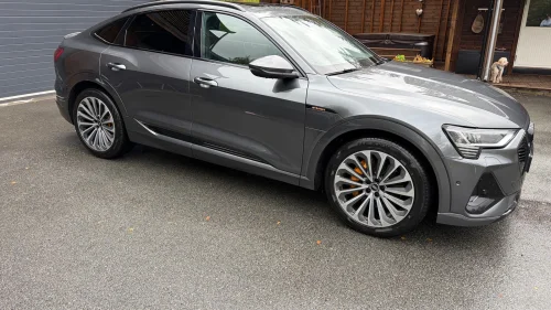 AUDI e-tron Sportback 55 55 Sportback S line Sport