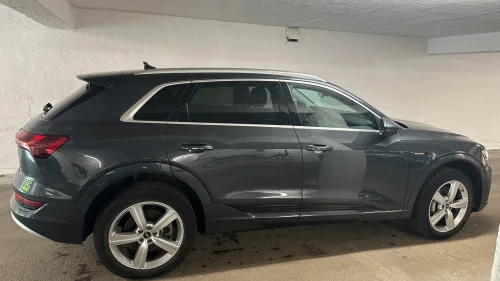 AUDI e-tron 50 50 Advanced Business
