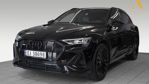 AUDI e-tron 55 426HK BLACK EDITION/LUFTFJÆRING/EL-SPORTSETER/LED/ACC