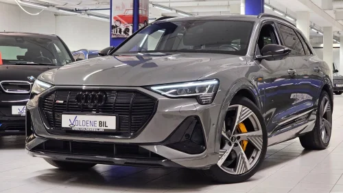 AUDI E TRON 55 Black Edition - 2xS-Line - B&O - Krok - 360 kamera