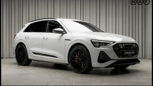 AUDI E TRON 55 55 SUV/2x S-Line/Black Edition/Krok/Gule detaljer/Se KM