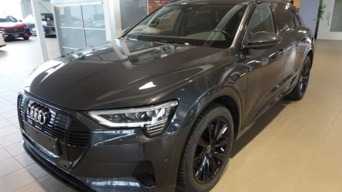 AUDI E TRON 55 55 Advance Sport Sort Optikk 360 Kamera Krok