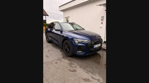 AUDI E TRON 55 55 S line Sport Black Edition