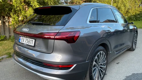 AUDI e-tron 55 Exclusive S-line, B&O, Night vision, Head up ++