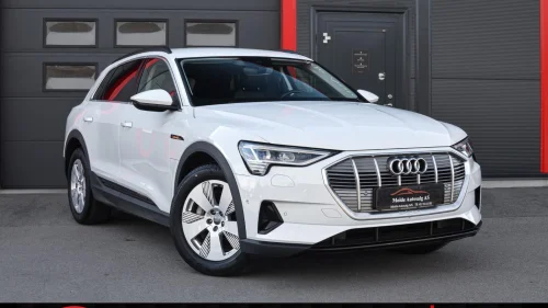 AUDI e-tron 50 50 quattro | Adaptive Cruise | Hengerfeste 1800kg