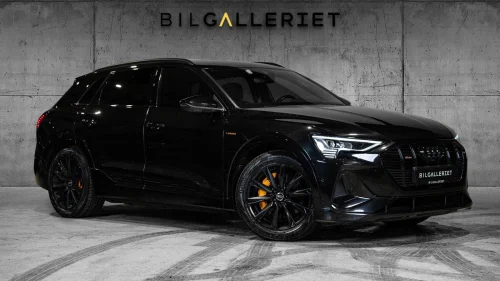 AUDI E TRON 55 55/BLACKEDITION/HUD/B&O/NIGHTVISION/DAB/NAVI/KROK/ACC