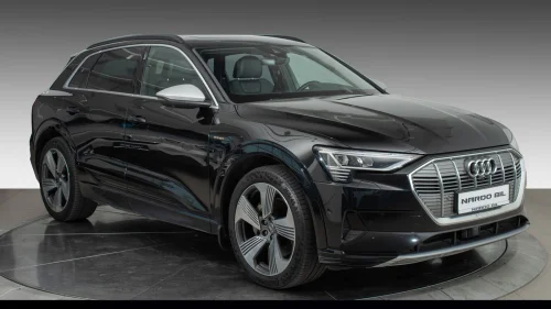 AUDI e-tron e-tron