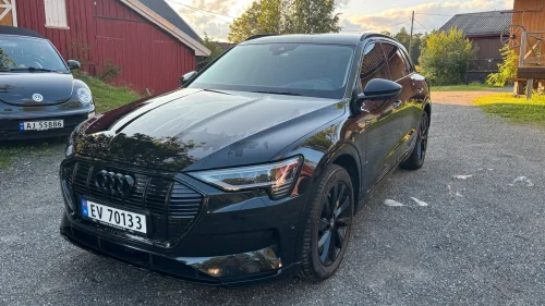 AUDI e-tron liten ulyd gir bak, laderele def.