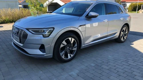 AUDI e-tron 55 55 Advanced Sport Norsk bil mye utstyr Matrix, krok +++