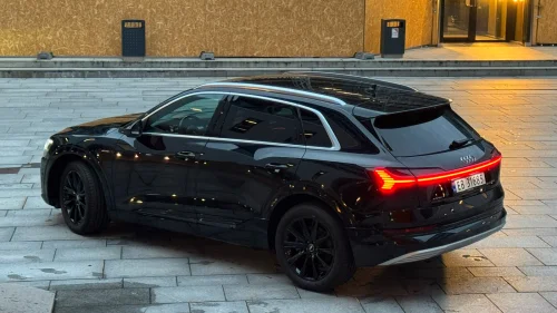 AUDI e-tron 50 50 Sportback Advanced Sport