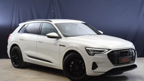 AUDI e-tron 50 50 Adv. Sport / 360 / SORT OPTIKK / HENGEFESTE / ACC ++