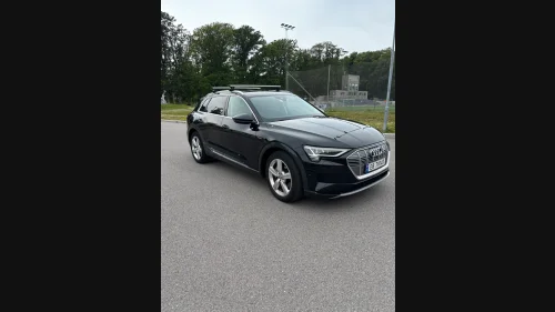AUDI e-tron 50 50 Advanced Business