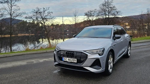 AUDI e-tron 55 55/MATRIX/B&O/S-LINE/KROK/KONTUR/SKINN/PANO/22’’