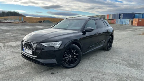 AUDI e-tron 55 55 Advanced Sport / H.feste / Sort Optik / Luft +++