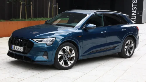 AUDI E TRON 55 55 ADVANCED BUSINESS EDITION - GARANTI - HEL OG PEN!