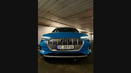 AUDI e-tron 55