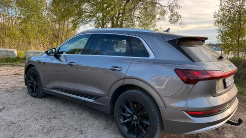 AUDI e-tron 55 Advanced - 360kam/Krok/HUD/Ny motor.