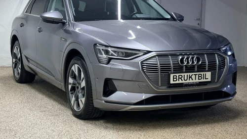 AUDI e-tron 55 55 Advance Matrix Hengerfeste AWD