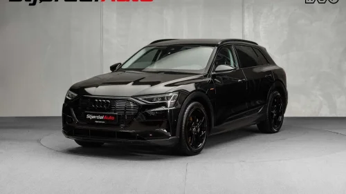 AUDI e-tron 55 55 ALL BLACK! ACC/KROK/LUFTFJ./RKAM/EL-SETER/SKINN