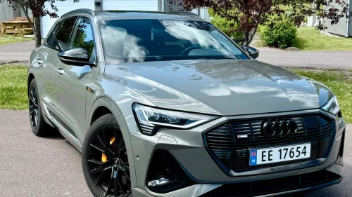 AUDI E TRON 55 55 S line Sport Black Edition