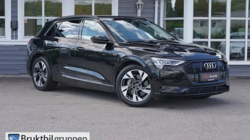 AUDI E TRON 55 55 ACC KROK 360KAM FØRKLIMA SORTOPTIKK EL.SETER SKINN