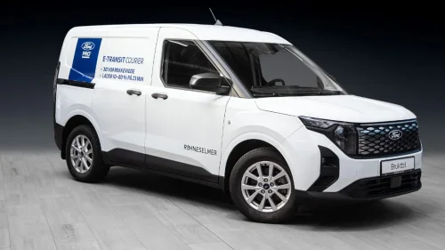 FORD Transit Courier Trend 301km Hengerfeste|App|R.Kam|Cruise ++