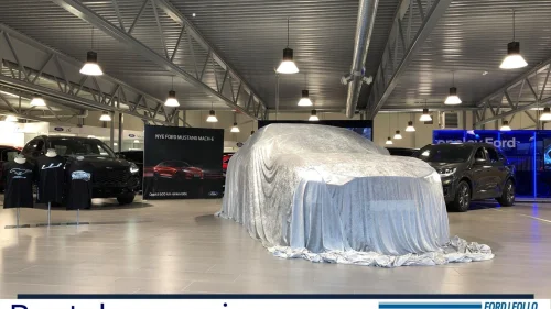 FORD Transit Courier 43kW 136hk Trend. Hengerfeste, Adaptiv CC++