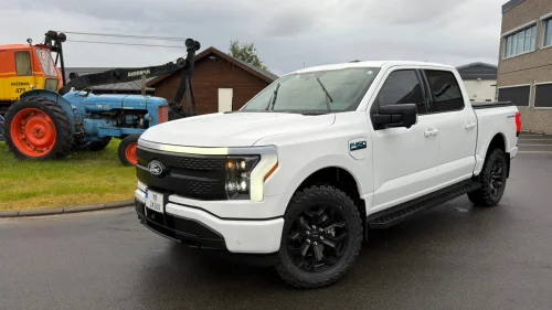 FORD F-150 LIGHTNING Lightning Flash|131kwt|5-seter|Varmepumpe|Clean Carfax|