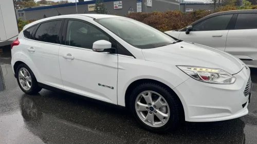 FORD-CNG-TECHNIK Focus Electric Electric 225km/Cruise/Navi/DAB/Kamera/Garanti/S+V++